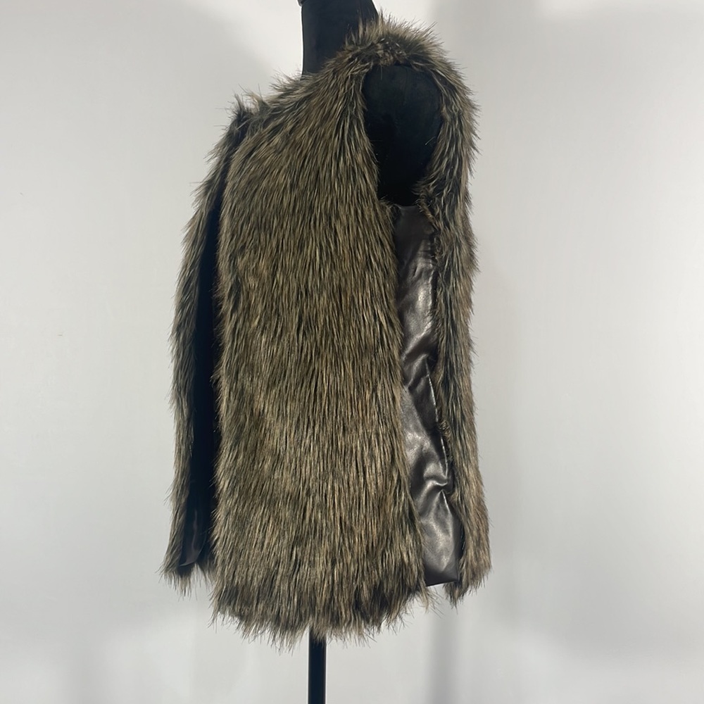 Miss London, Retro Faux Fur Vest, Size Medium, brown, Vintage look - Picture 2 of 11